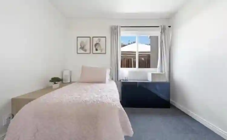 Room for rent!
