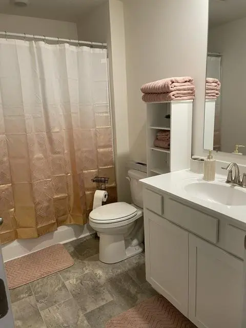 Private room for rent