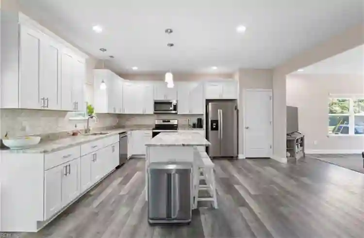 Beautiful furnished room