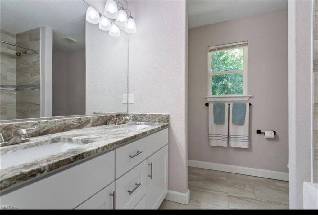 Beautiful furnished room