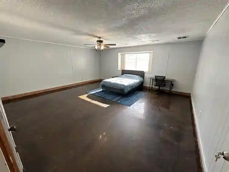 Cloverleaf Bedroom 2
