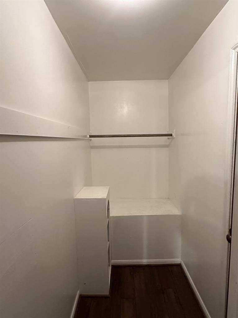 Cloverleaf Bedroom 5