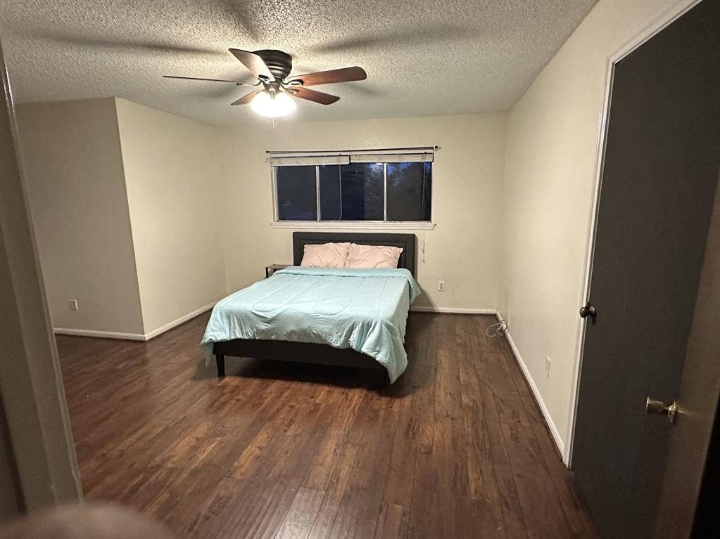 Cloverleaf Bedroom 5
