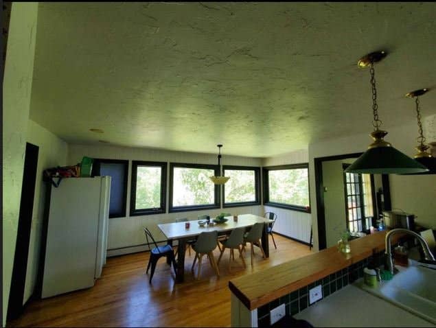 Single Room - 5 Bedroom House
