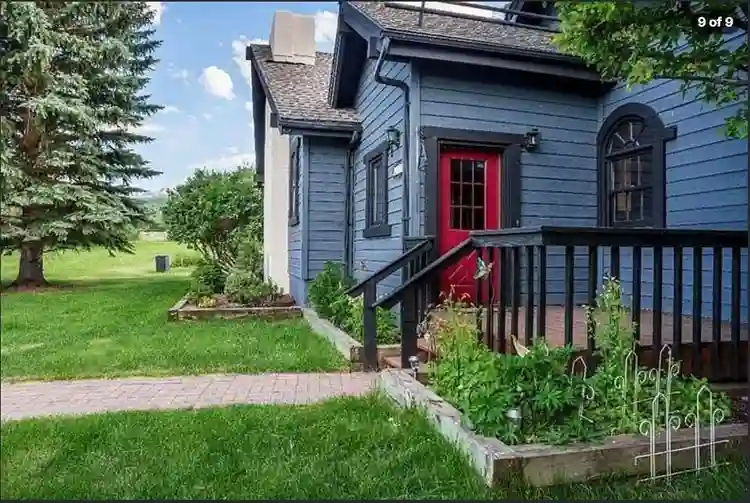 Single Room - 5 Bedroom House