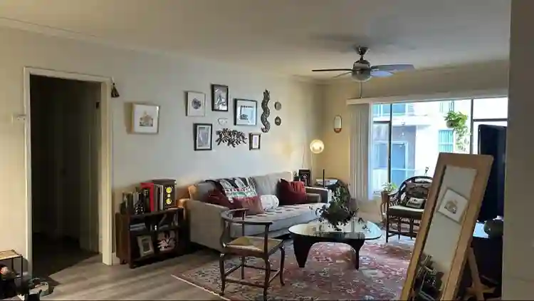 Room available in Pasadena!