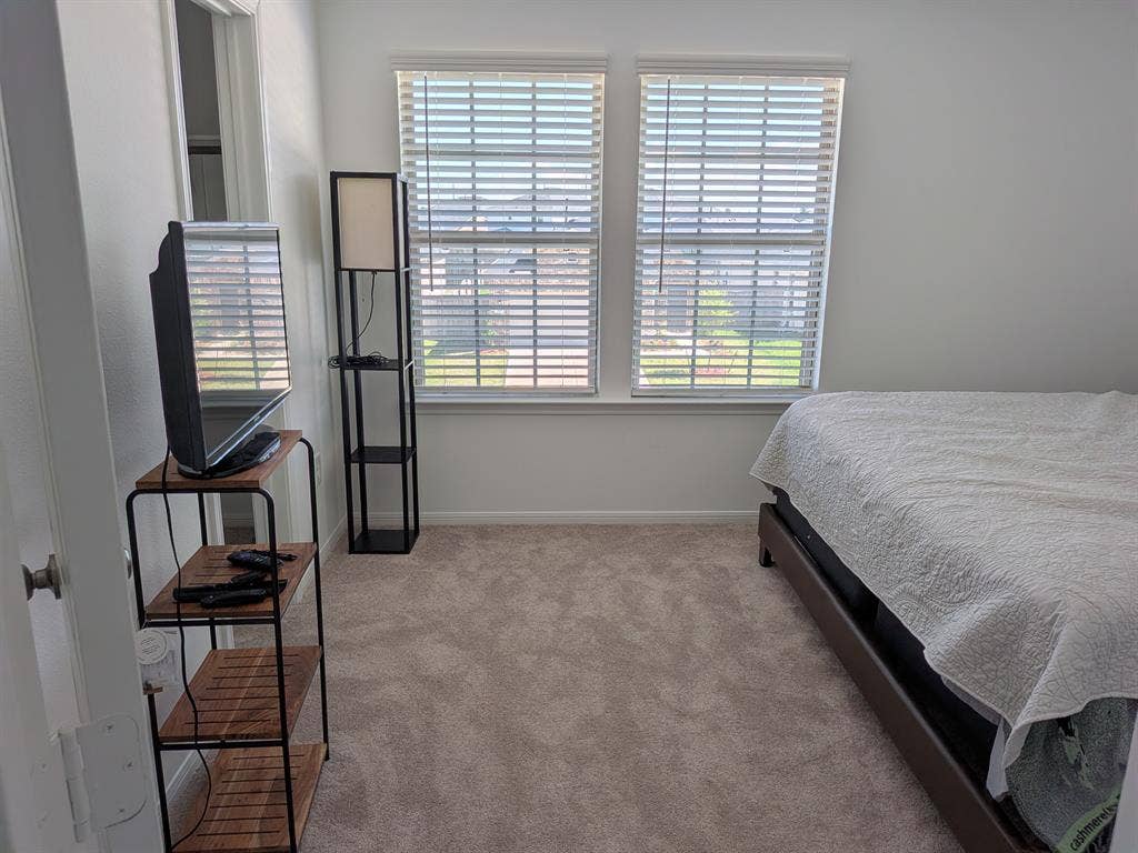 Furnished Master Suite in Crosby