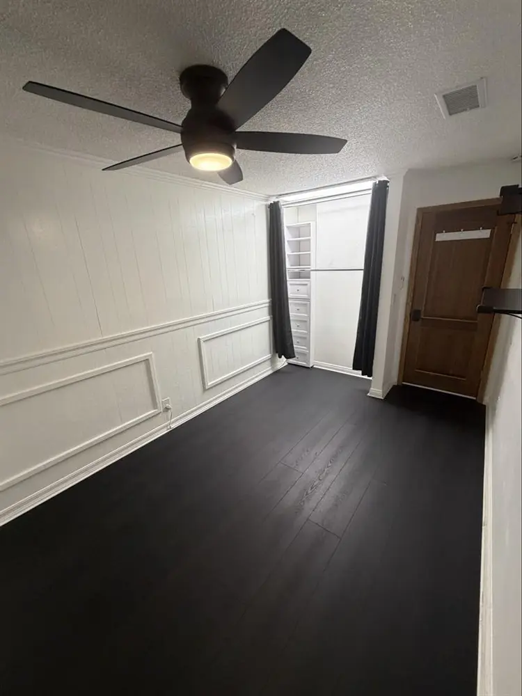 OC HOME ROOM FOR RENT