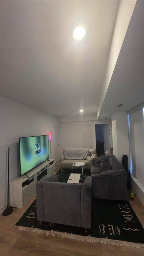 Looking for a roommate!