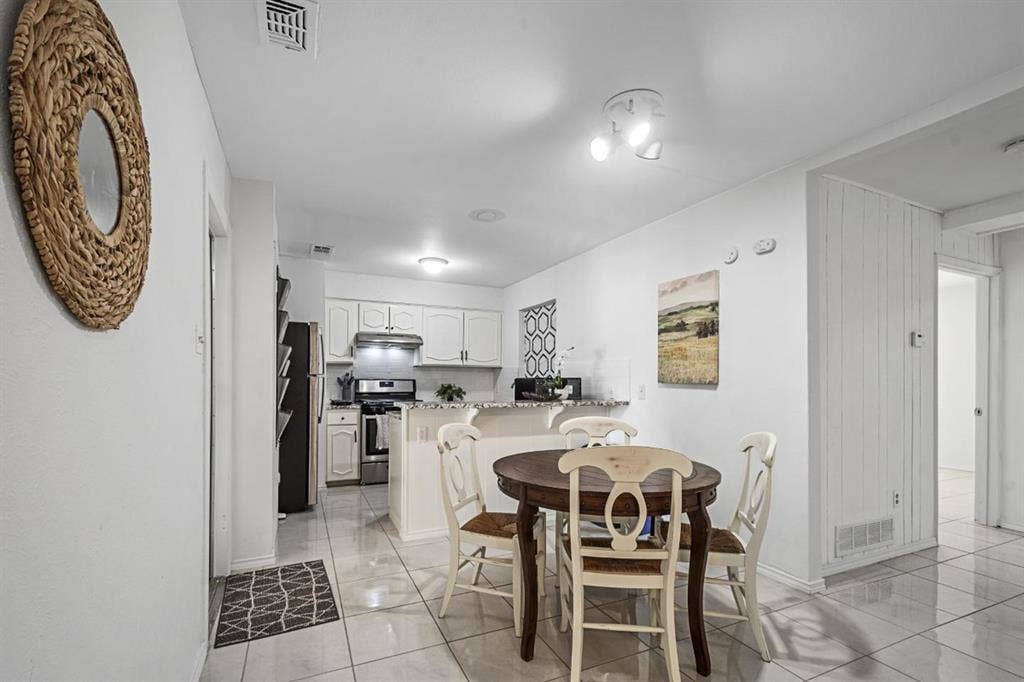6 BR in Arlington