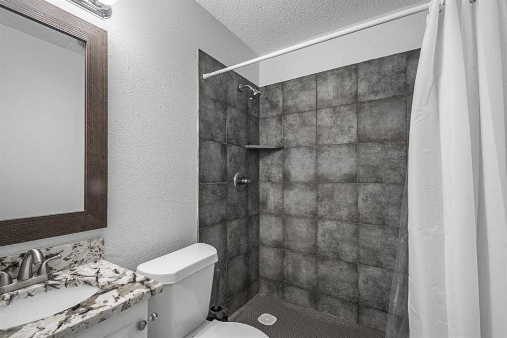 6 BR in Arlington