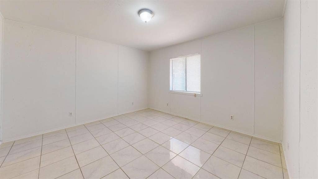 6 BR in Arlington