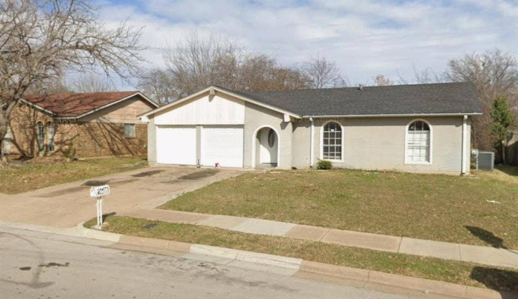 6 BR in Arlington
