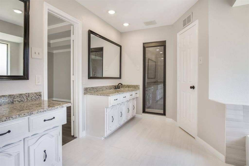1 BR in Dallas