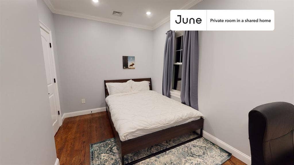 4 BR in Boston