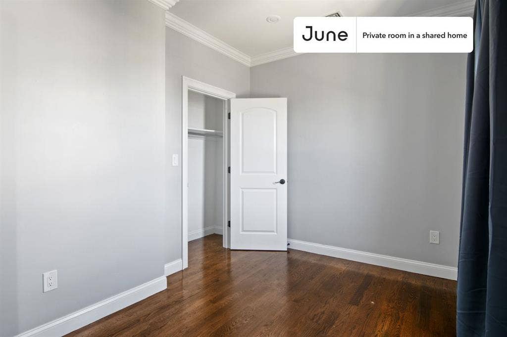 4 BR in Boston