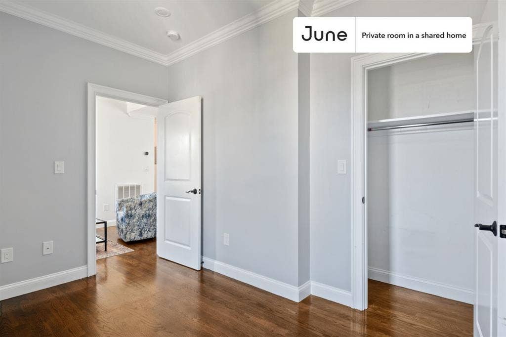4 BR in Boston