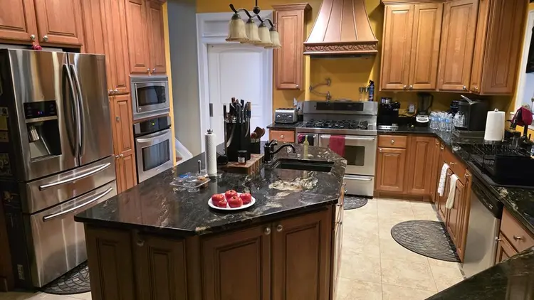 Big Beautiful Home Rooms for Rent