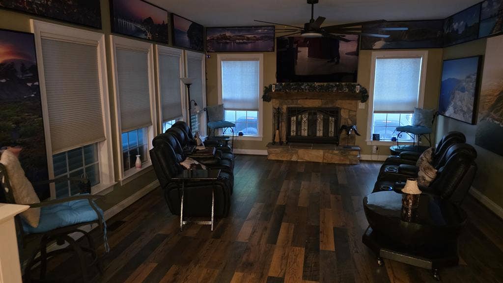 Big Beautiful Home Rooms for Rent