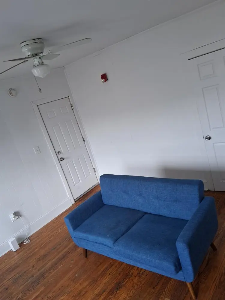 Roommate wanted 18 -99
