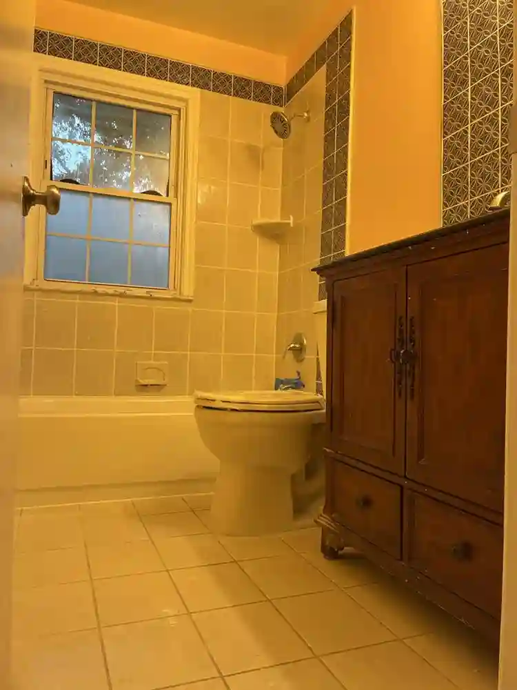 Room in quiet household for male