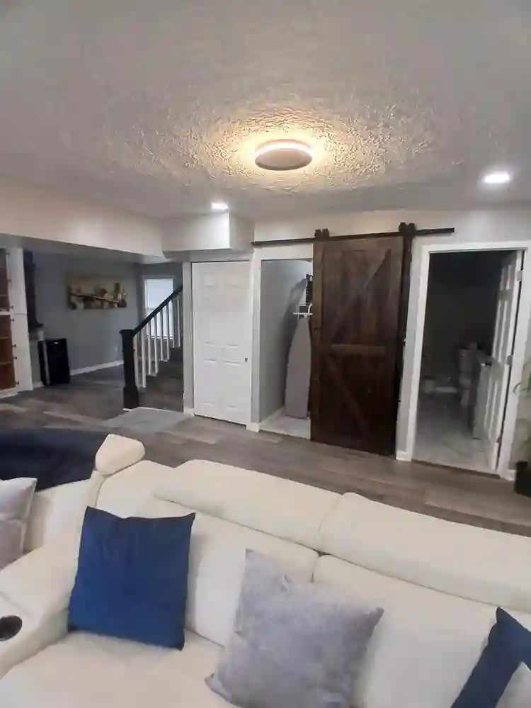 2 Rooms For Rent