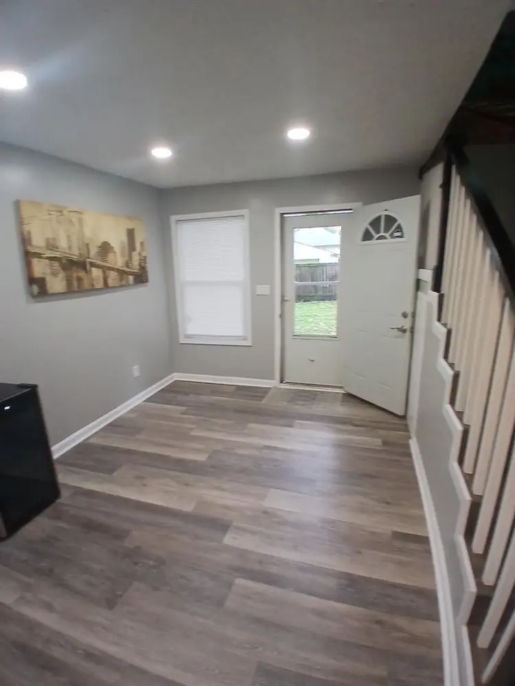 2 Rooms For Rent