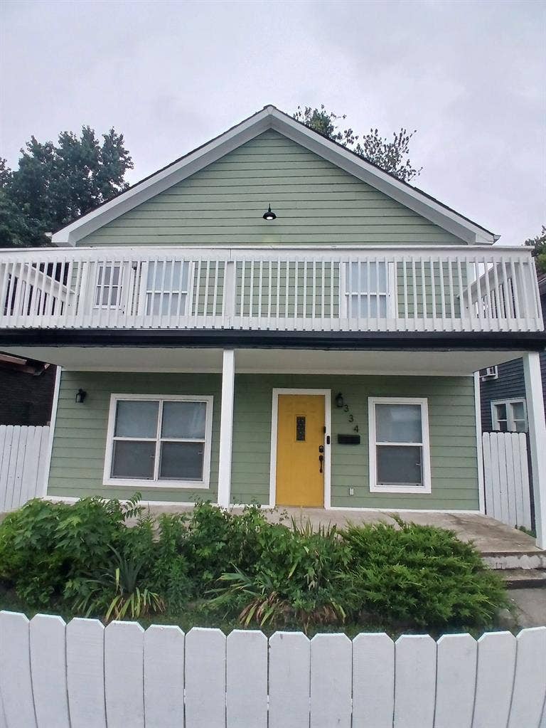 2 Rooms For Rent