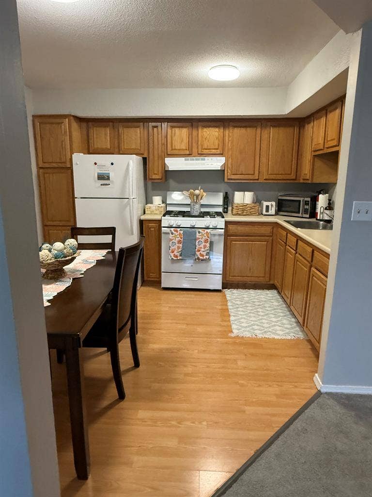 Fully Furnished Short Term Rental