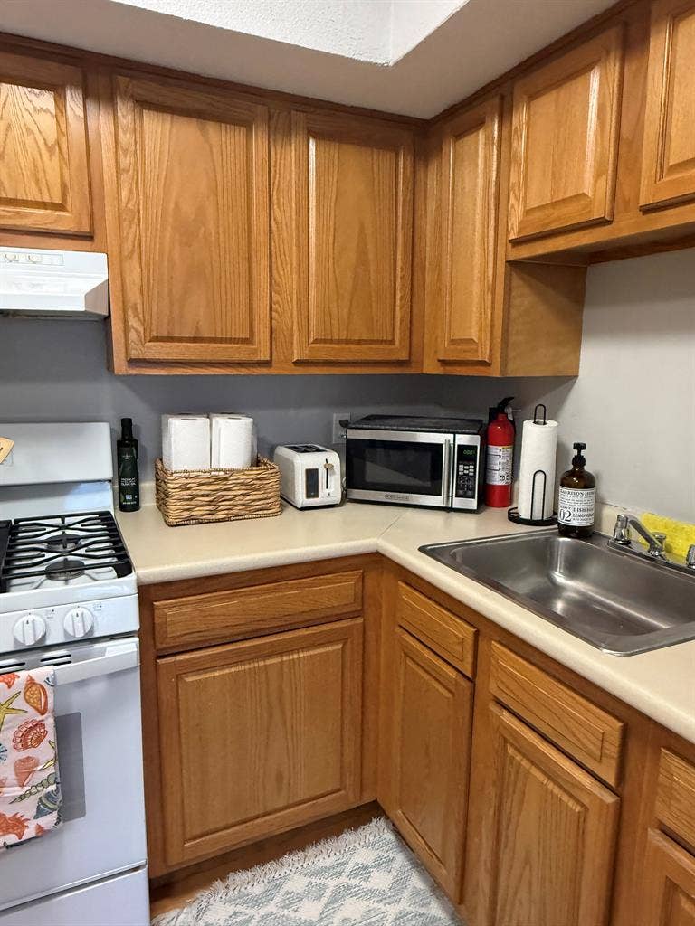 Fully Furnished Short Term Rental