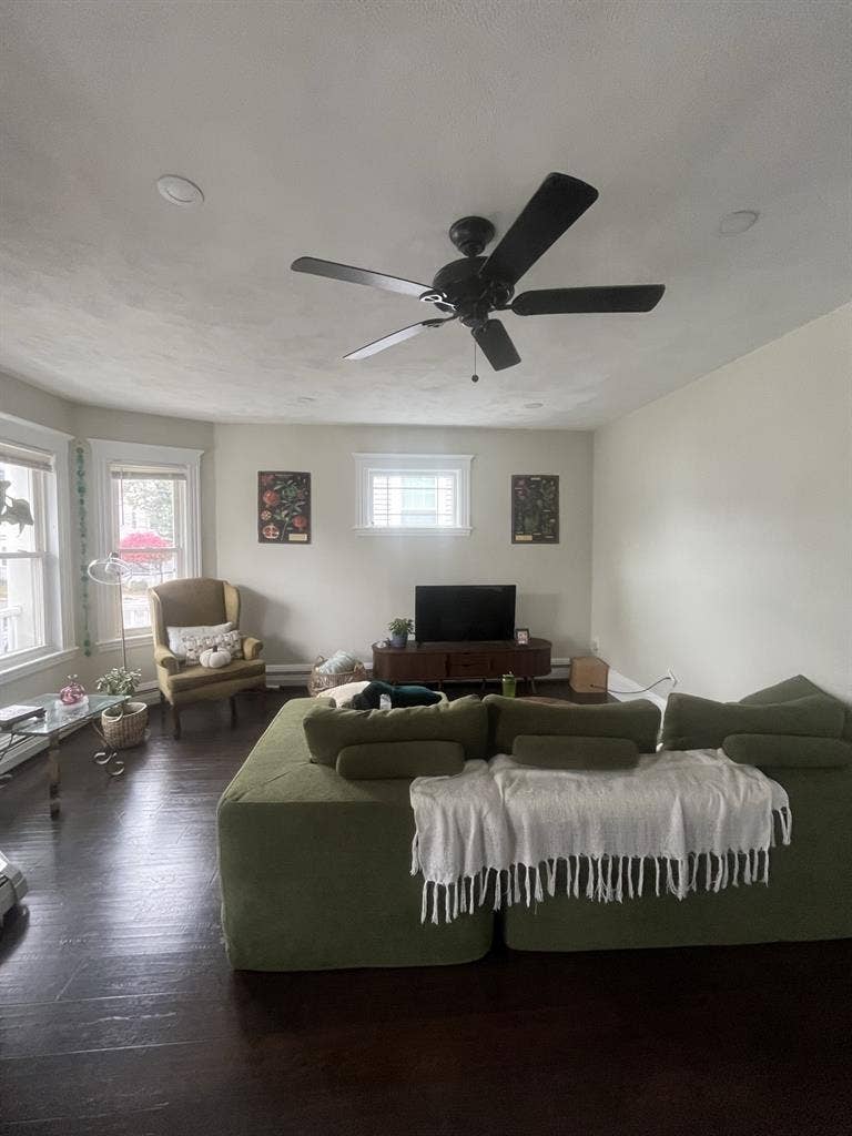 Need a roommate by February 1st:)