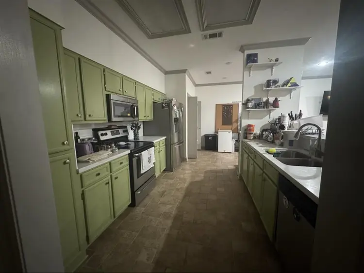 One room with en-suite bathroom