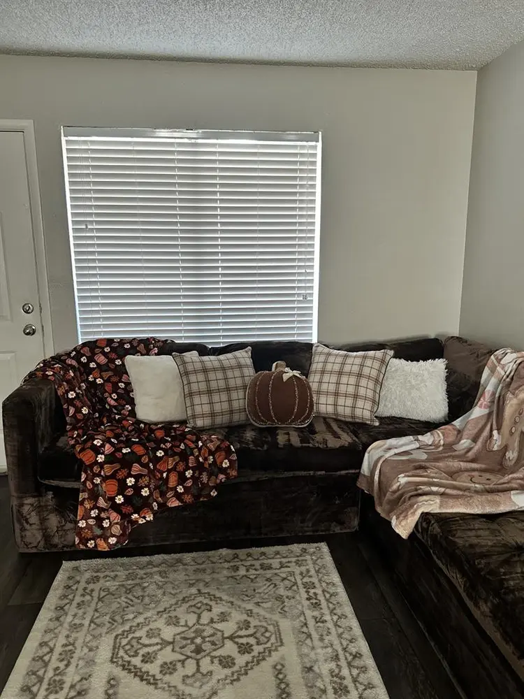2 Bed/2 Bath room for rent