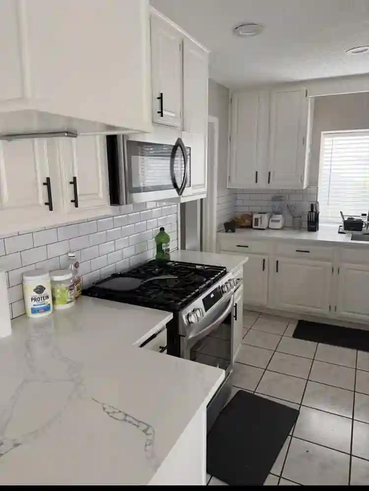 Master bedroom for rent. 77086