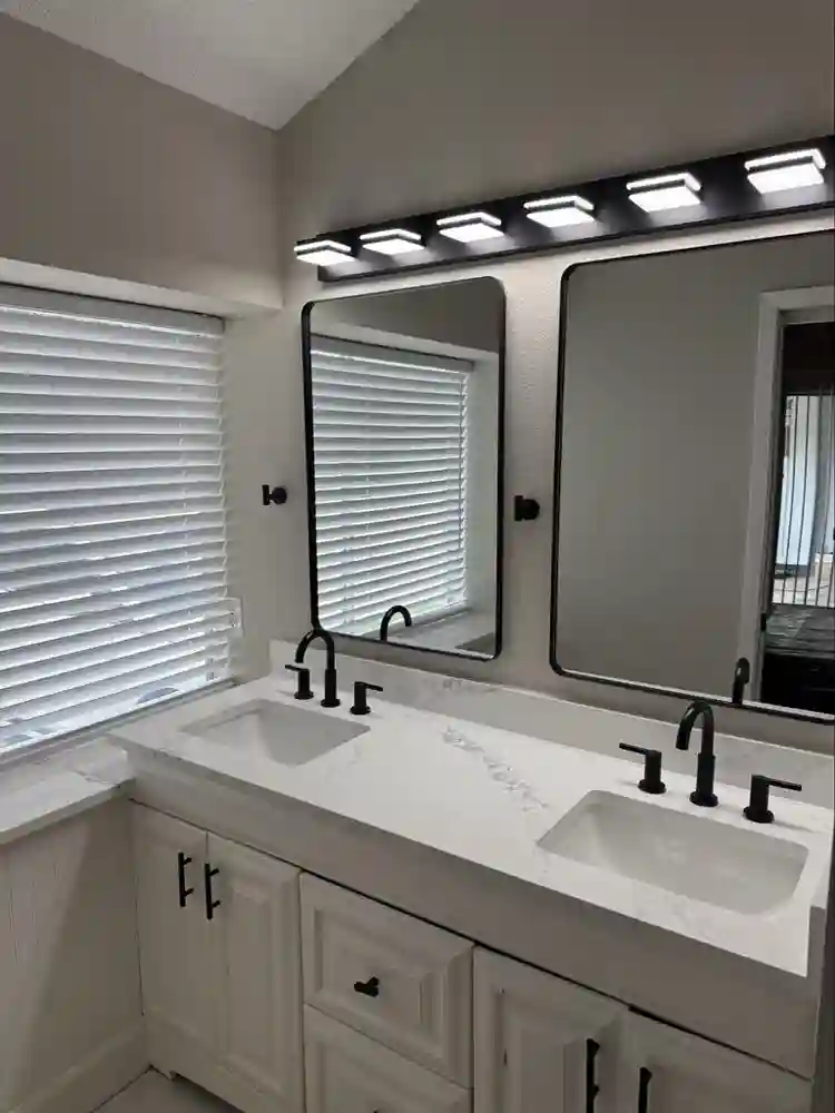 Master bedroom for rent. 77086