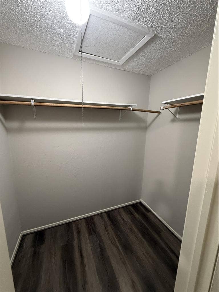 Master bedroom for rent. 77086