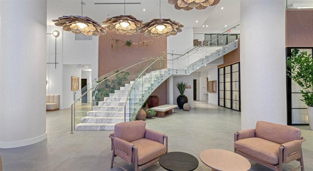 LEASE TAKEOVER | Water Views