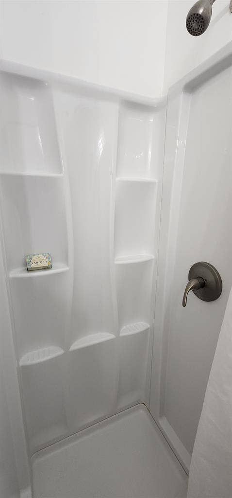 Cozy 2 BR 1 BA Renovated Apartment