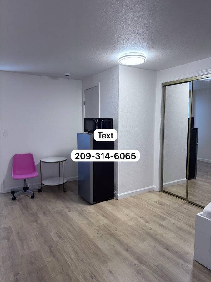 Albany studio near UCBerkeley