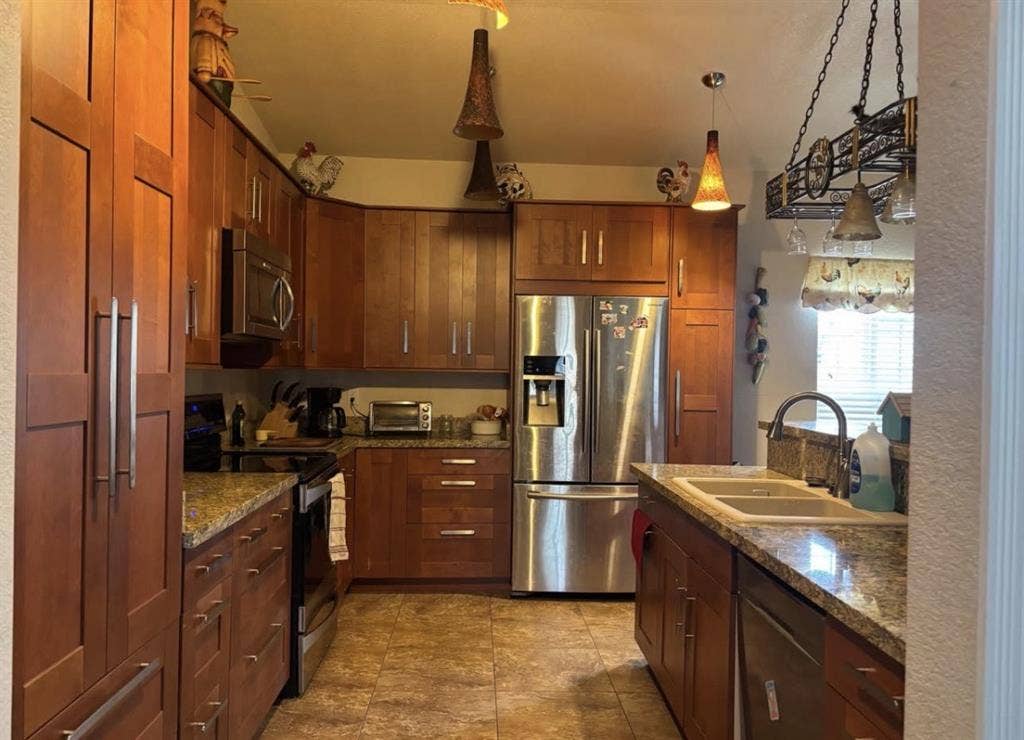 Looking for a female roommate! 🏡