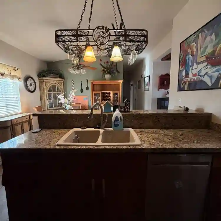 Looking for a female roommate! 🏡