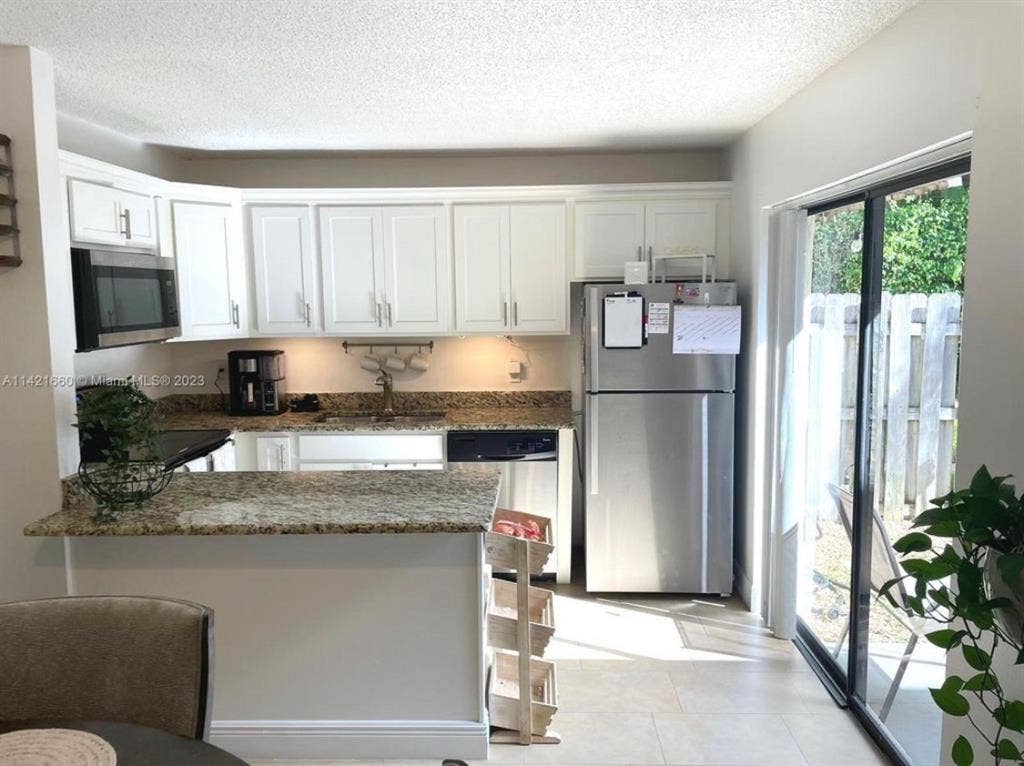 Spacious 2/2 Townhome for rent.