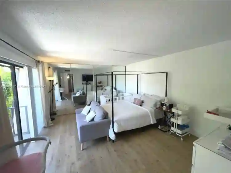 Spacious 2/2 Townhome for rent.