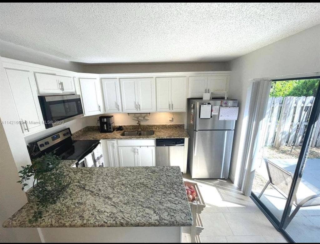 Spacious 2/2 Townhome for rent.
