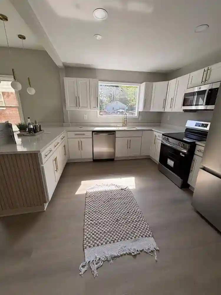 Private renovated furnished room