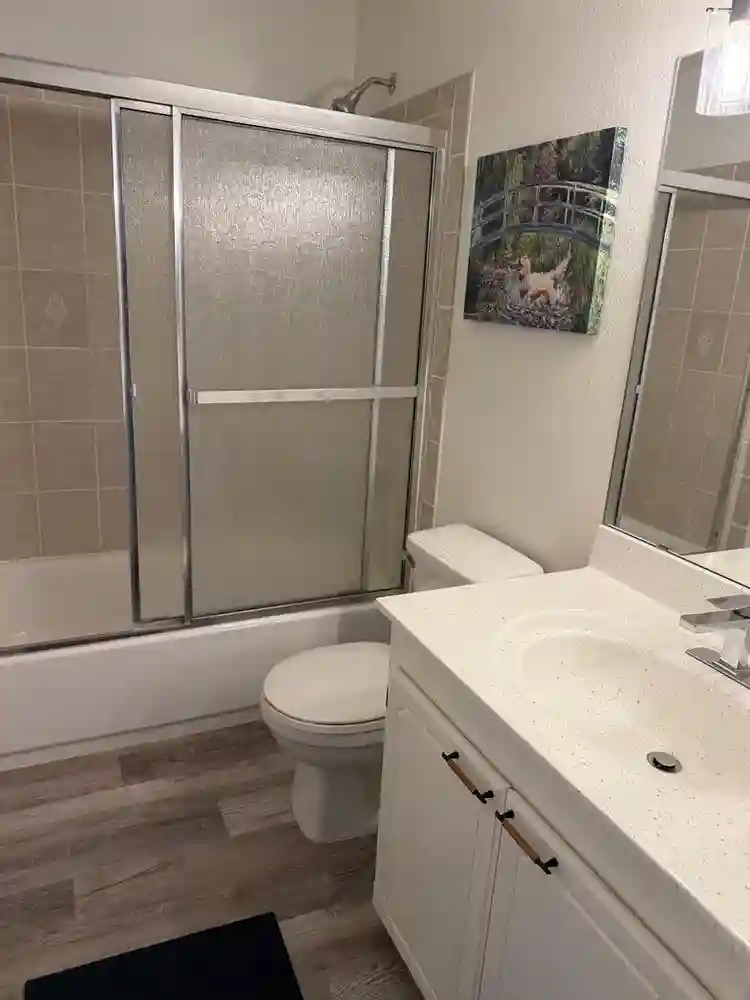 Furnished+Private Bath+Utilities