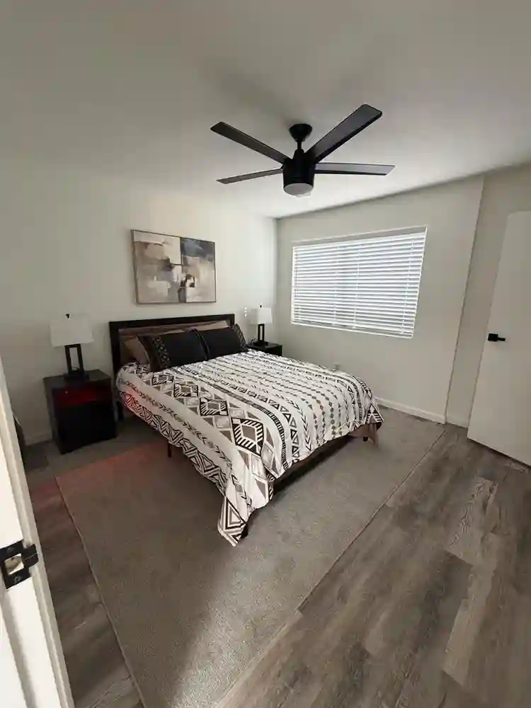 Furnished+Private Bath+Utilities