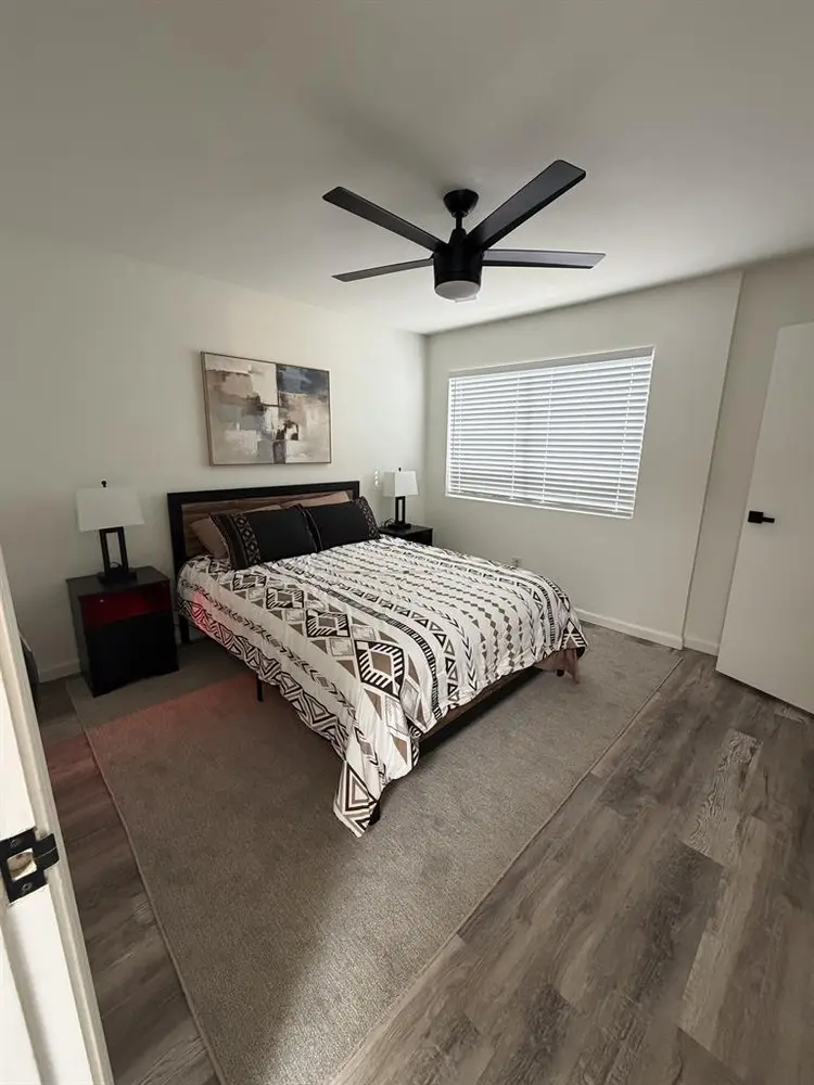 Furnished+Private Bath+Utilities