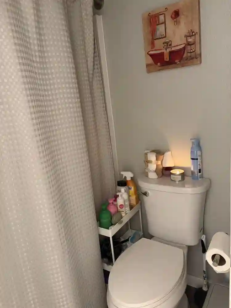 Busco roomate mujer| habitación
