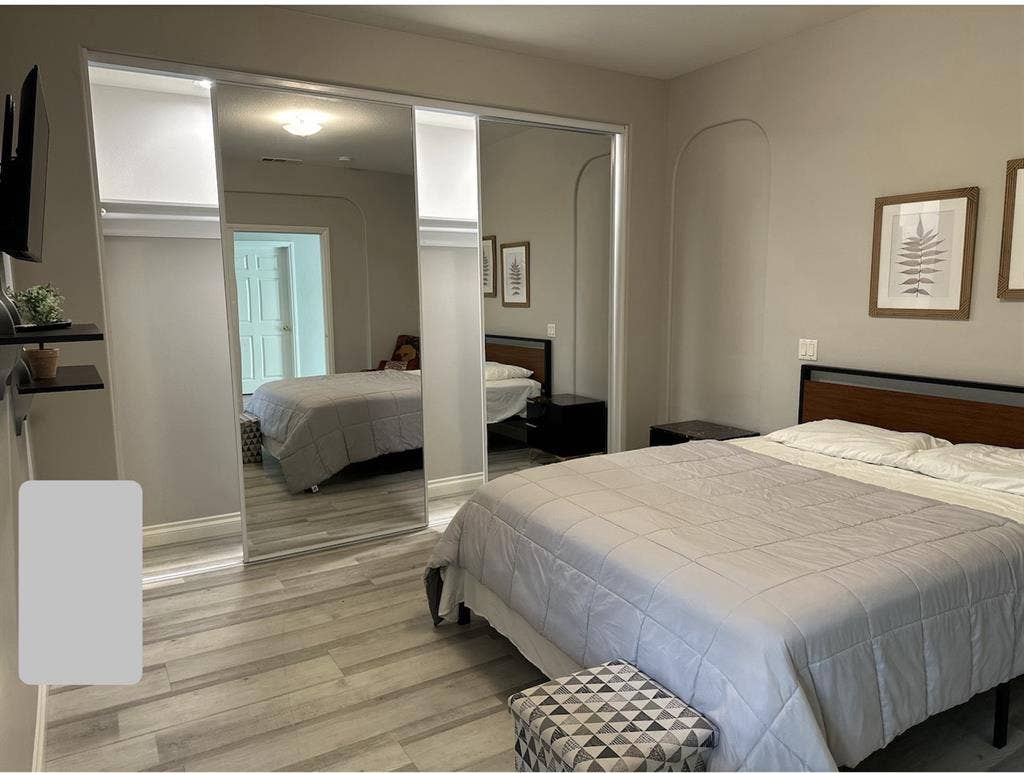 Private room for rent